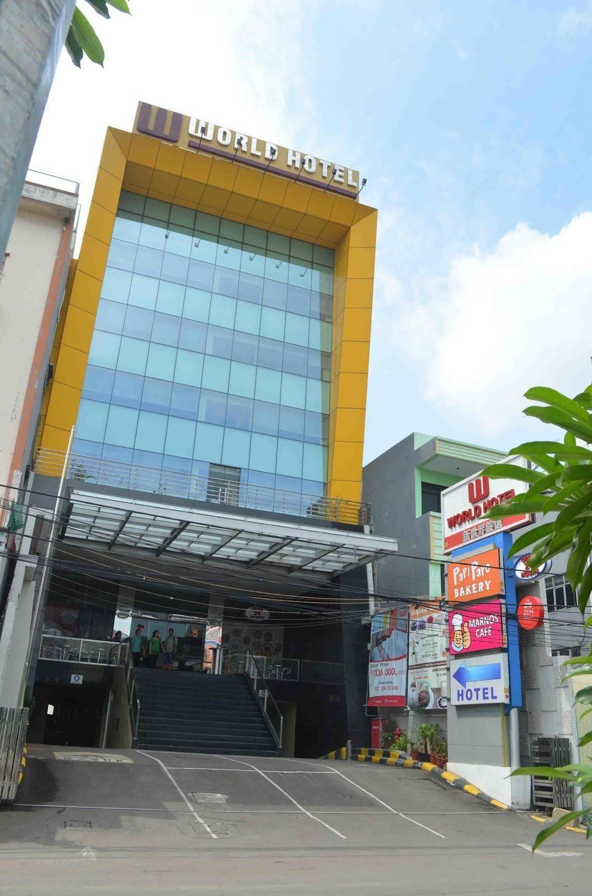 World Hotel Jakarta - Bandengan Exterior photo